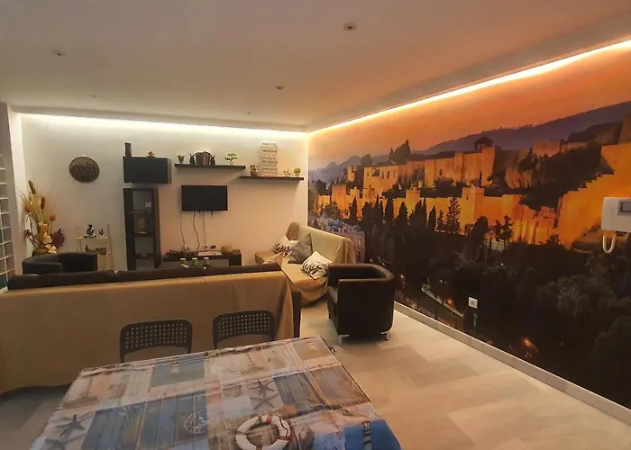 Lyrioshomes Treboles Апартаменты Малага